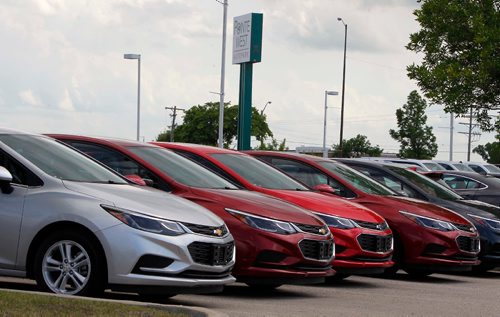 BORIS MINKEVICH / WINNIPEG FREE PRESS
BUSINESS - Pointe West AutoPark file photos. 3965 Portage Ave. Martin Cash Story. July 4, 2017
