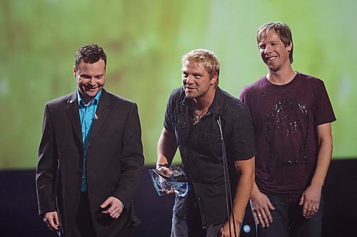 BORIS MINKEVICH / WINNIPEG FREE PRESS 080908 CCMA Awards night in Winnipeg. Album of the year. Doc Walker.