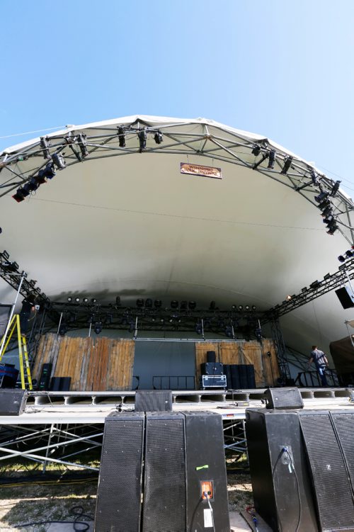 JUSTIN SAMANSKI-LANGILLE / WINNIPEG FREE PRESS
The main stage at Folk Festival is seen Wednesday as stage crews work to get everything ready for the official opening of the festival.
170705 - Wednesday, July 05, 2017.