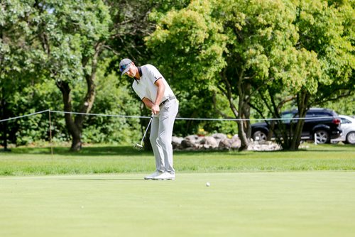 JUSTIN SAMANSKI-LANGILLE / WINNIPEG FREE PRESS
James Love putts during the Players Cup at Pine Ridge Golf and Country Club Thursday.
170706 - Thursday, July 06, 2017.