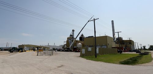 TREVOR HAGAN / WINNIPEG FREE PRESS
There was a fire at Rothsay Recylcing Sunday morning, July 9, 2017.