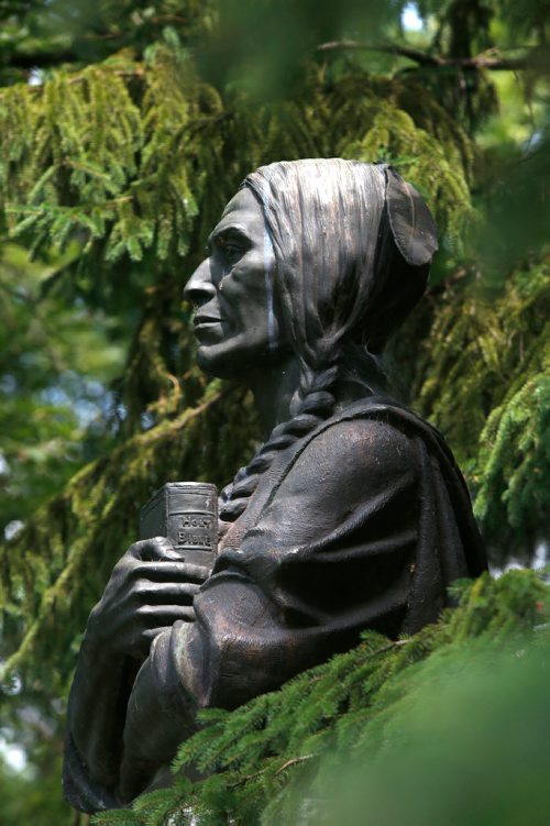 WAYNE GLOWACKI / WINNIPEG FREE PRESS

49.8 - Selkirk treaty.   The Chief Peguis statute at Kildonan Park. There is a week-long series of events to mark the 200th anniversary of the Selkirk Treaty, a document unique in western Canadian history. Alex Paul story  July 10  2017