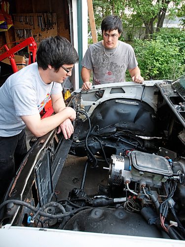 BORIS MINKEVICH / WINNIPEG FREE PRESS  080910 The Sasaki brothers are building an electric truck. (L-R) Dave and Nicholas in photo.