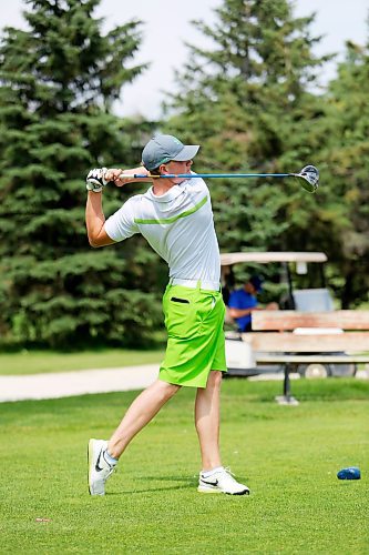 JUSTIN SAMANSKI-LANGILLE / WINNIPEG FREE PRESS

Aaron McIntyre drives the ball during the first round of the Manitoba Men's Amateur Championships Monday at Selkirk Golf and Country Club.

170717 - Monday, July 17, 2017.