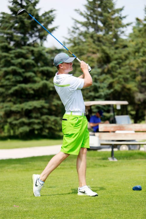 JUSTIN SAMANSKI-LANGILLE / WINNIPEG FREE PRESS
Aaron McIntyre drives the ball during the first round of the Manitoba Men's Amateur Championships Monday at Selkirk Golf and Country Club.
170717 - Monday, July 17, 2017.