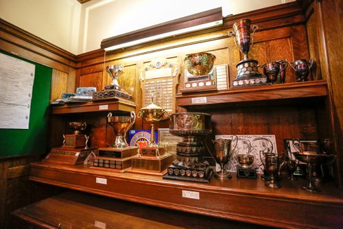 JUSTIN SAMANSKI-LANGILLE / WINNIPEG FREE PRESS
The snooker and billiards trophy shelf of the Manitoba Club Billiards Lounge is seen Tuesday. The billiards club has around 60 members, some of whom have competed professionally on the world stage.
170718 - Tuesday, July 18, 2017.