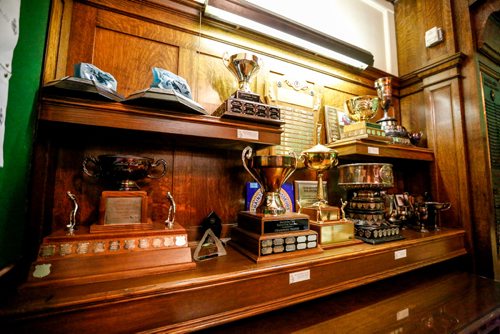 JUSTIN SAMANSKI-LANGILLE / WINNIPEG FREE PRESS
The snooker and billiards trophy shelf of the Manitoba Club Billiards Lounge is seen Tuesday. The billiards club has around 60 members, some of whom have competed professionally on the world stage.
170718 - Tuesday, July 18, 2017.
