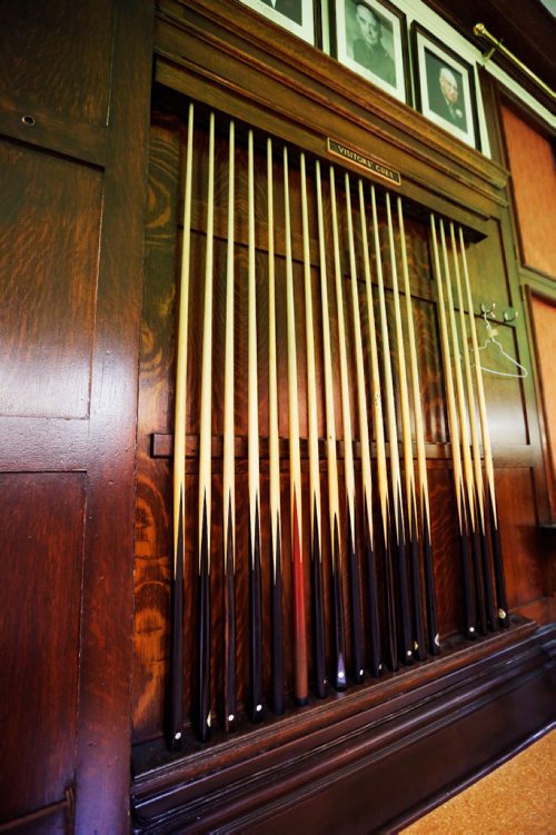 JUSTIN SAMANSKI-LANGILLE / WINNIPEG FREE PRESS
Visitors' cues are seen inside the Manitoba Club Billiards Lounge Wednesday morning. The billiards club has around 60 members, some of whom have competed professionally on the world stage.
170719 - Wednesday, July 19, 2017.