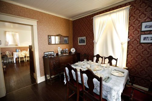 WAYNE GLOWACKI / WINNIPEG FREE PRESS
The dining room in the Sigvaldason House in the Arborg & District Multicultural Heritage Village in Arborg, Manitoba. Kevin Rollason story.July 18 2017