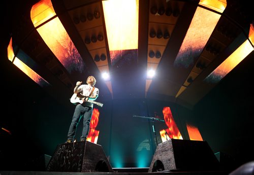 TREVOR HAGAN / WINNIPEG FREE PRESS
Ed Sheeran performs to a sold out crowd at Bell MTS Place, Saturday, July 22, 2017.