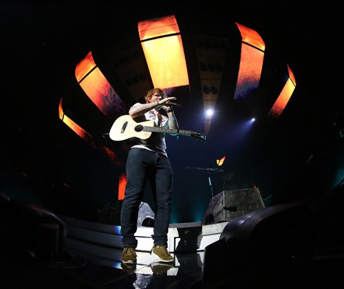 TREVOR HAGAN / WINNIPEG FREE PRESS
Ed Sheeran performs to a sold out crowd at Bell MTS Place, Saturday, July 22, 2017.