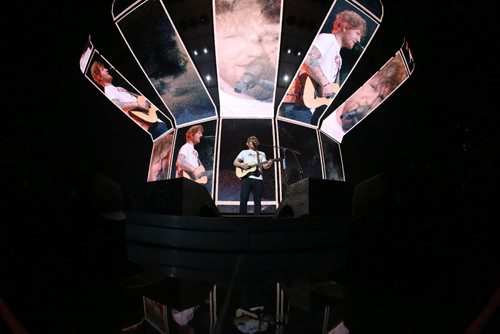 TREVOR HAGAN / WINNIPEG FREE PRESS
Ed Sheeran performs to a sold out crowd at Bell MTS Place, Saturday, July 22, 2017.