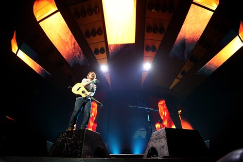 TREVOR HAGAN / WINNIPEG FREE PRESS
Ed Sheeran performs to a sold out crowd at Bell MTS Place, Saturday, July 22, 2017.