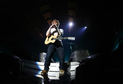 TREVOR HAGAN / WINNIPEG FREE PRESS
Ed Sheeran performs to a sold out crowd at Bell MTS Place, Saturday, July 22, 2017.