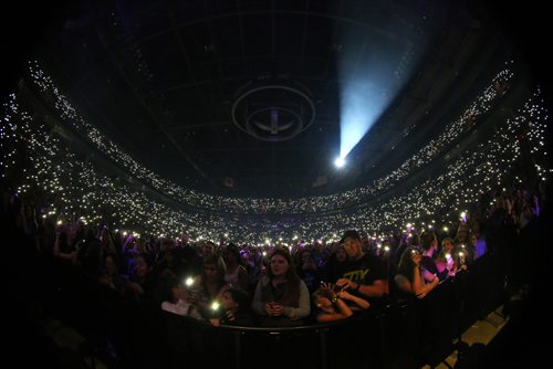 TREVOR HAGAN / WINNIPEG FREE PRESS
Ed Sheeran performs to a sold out crowd at Bell MTS Place, Saturday, July 22, 2017.