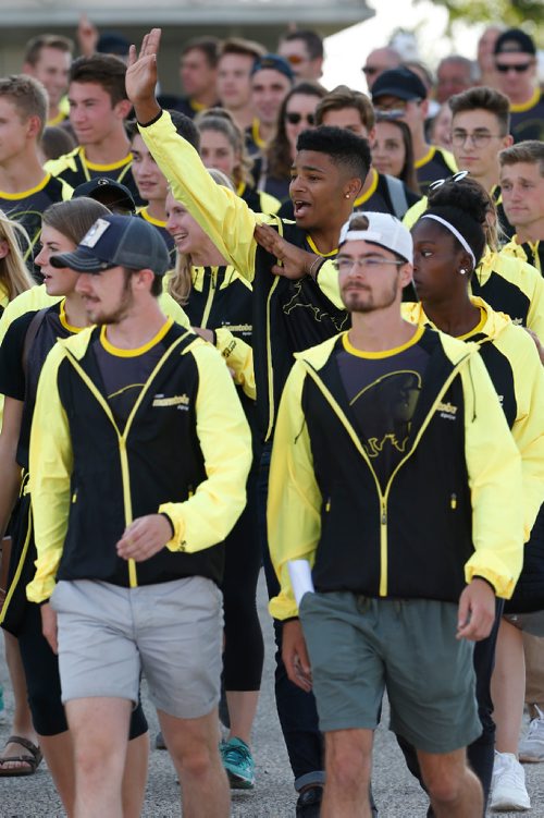 JOHN WOODS / WINNIPEG FREE PRESS
High jumper Nathan Smith waves to the crowd as the athletic team enter during a team Manitoba Canada Games pep rally at The Assiniboia Downs in Winnipeg Sunday, July 23, 2017.