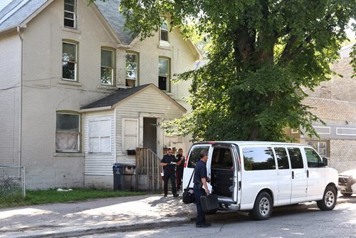 MIKE DEAL / WINNIPEG FREE PRESS

Winnipeg Police continue to investigate inside the house where a homicide occurred at about 7:45 p.m. Thursday on the 100 block of Euclid Avenue.

170728
Friday, July 28, 2017