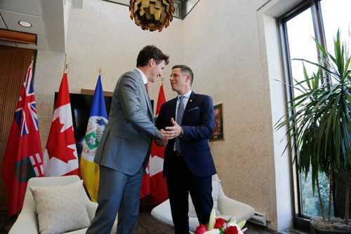 JUSTIN SAMANSKI-LANGILLE / WINNIPEG FREE PRESS
Prime Minister Justin Trudeau and Mayor Brian Bowman meet in City Hall Friday afternoon.
170728 - Friday, July 28, 2017.