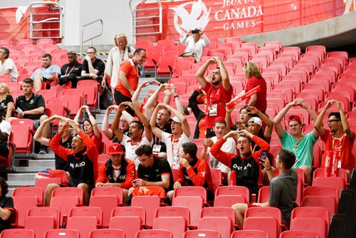 JUSTIN SAMANSKI-LANGILLE / WINNIPEG FREE PRESS
Team Ontario fans cheer on their team during Saturday's women's basketball game.
170729 - Saturday, July 29, 2017.