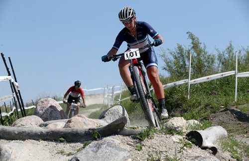 TREVOR HAGAN / WINNIPEG FREE PRESS
Quebec mountain biker Anne-Julie Tremblay, right,, finished first, and Jenn Jackson of Ontario finished second during the 2017 Canada Summer Games, Sunday, July 30, 2017.