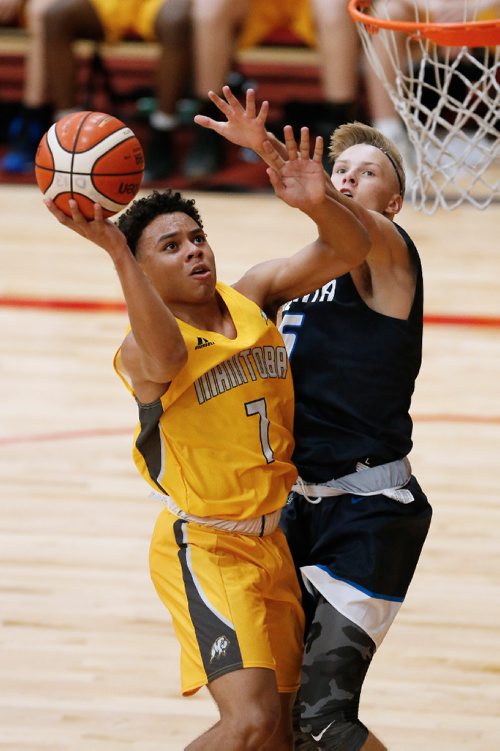 JOHN WOODS / WINNIPEG FREE PRESS
Manitoba's Malachi Alexander (7) goes for the two pointer against Alberta's John Evans (5) in the quarter finals of the Canada Games at the Duckworth Centre in Winnipeg, Tuesday, August 1, 2017.