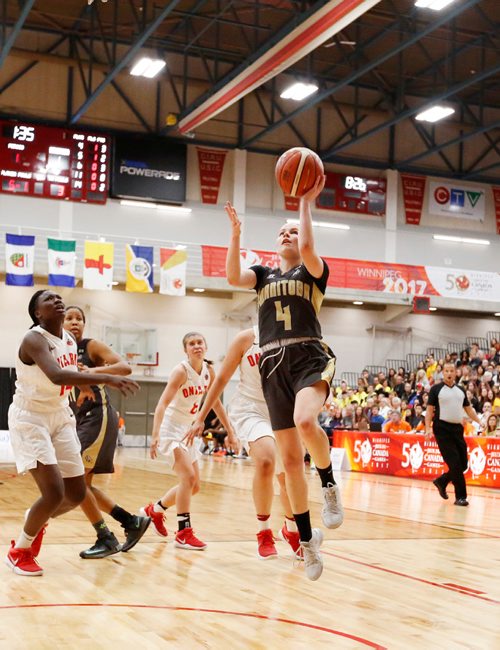 JUSTIN SAMANSKI-LANGILLE / WINNIPEG FREE PRESS
Team Manitoba's Anna Kernaghan goes in for the layup during Wednesday's women's basketball quarter final at the University of Winnipeg's Duckworth Centre.
170802 - Wednesday, August 02, 2017.