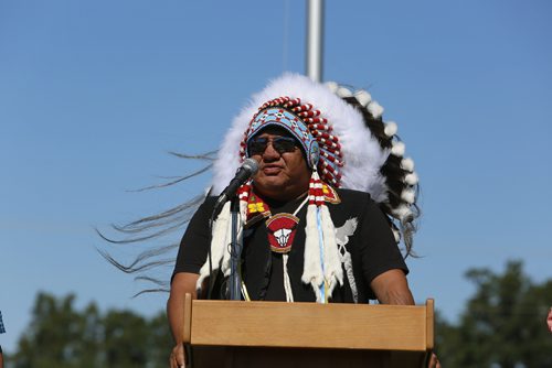 JUSTIN SAMANSKI-LANGILLE / WINNIPEG FREE PRESS
Chief Lance Roullette of Sandy Bay First Nation speaks at a Treaty 1 flag raising ceremony Thursday at Lower Fort Gary National Historic Site.
170803 - Thursday, August 03, 2017.