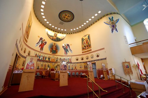 JUSTIN SAMANSKI-LANGILLE / WINNIPEG FREE PRESS
The painted icons behind the altar at the Holy Trinity Ukrainian Orthodox Metropolitan Cathedral are seen Friday after restoration.
170804 - Friday, August 04, 2017.