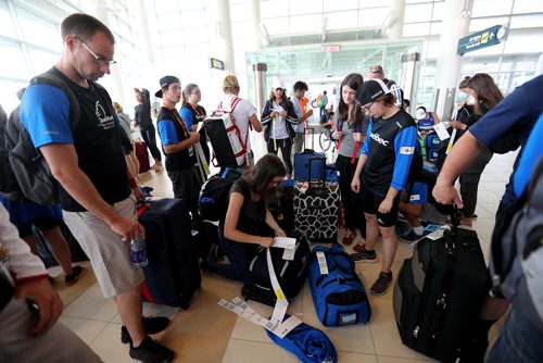 TREVOR HAGAN / WINNIPEG FREE PRESS
Athletes from Team Quebec depart at the airport after week one of the Canada Summer Games, Saturday, August, 5, 2017.