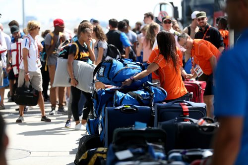 TREVOR HAGAN / WINNIPEG FREE PRESS
Team Quebec athletes depart the airport after week one of the Canada Summer Games, Saturday, August, 5, 2017.