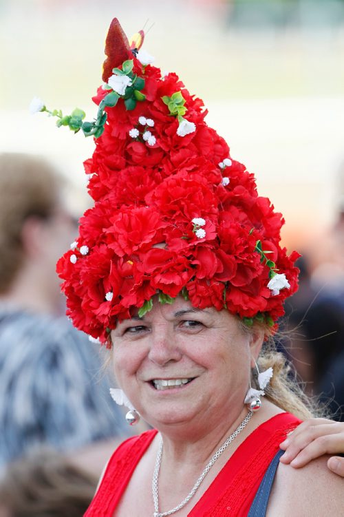 JOHN WOODS / WINNIPEG FREE PRESS
Suzanne Duncan wears a fancy hat at the Manitoba Derby at Assiniboia Downs Monday, August 7, 2017.
