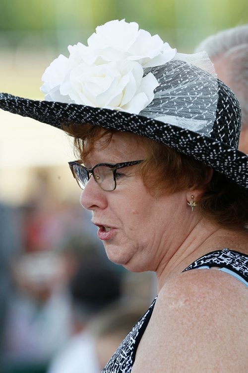JOHN WOODS / WINNIPEG FREE PRESS
Ann Duncan wears a fancy hat at the Manitoba Derby at Assiniboia Downs Monday, August 7, 2017.