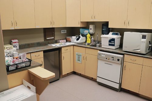 Canstar Community News Aug 3, 2017 - The Saul Sair Health Centre has a small laboratory where they can do minor blood work for homeless people in need of health care. The centre celebrated its 10th anniversary on August 3. (LIGIA BRAIDOTTI/CANSTAR COMMUNITY NEWS/TIMES)