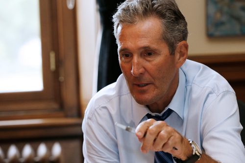 JOHN WOODS / WINNIPEG FREE PRESS
Manitoba Premier Brian Pallister talks about his travel and communication activities in his office at the Manitoba Legislature Tuesday, August 8, 2017.