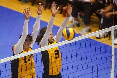 MIKE DEAL / WINNIPEG FREE PRESS
Team Manitoba mens volleyball team plays against Team Newfoundland Wednesday morning at Investors Group Athletics Centre.
Manitoba' Brendan Warren (17) and Ryan Smith (9) block the ball during game play.
170809 - Wednesday, August 09, 2017.