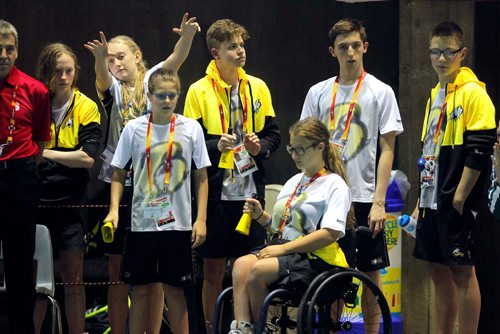 BORIS MINKEVICH / WINNIPEG FREE PRESS
2017 Canada Summer Games swimming at Pan Am Pool. Team Manitoba fans cheer on their team in the pool.  August 9, 2017