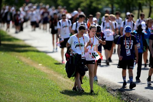 TREVOR HAGAN / WINNIPEG FREE PRESS
Athletes head to the soccer complex next door to Investors Group Field prior to the Canada Summer Games closing ceremonies, Sunday, August 13, 2017.