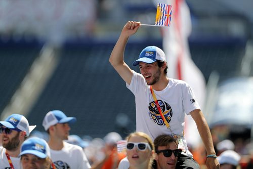 TREVOR HAGAN / WINNIPEG FREE PRESS
Athletes arrive at the Canada Summer Games closing ceremonies, Sunday, August 13, 2017.