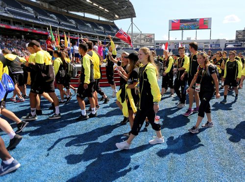 TREVOR HAGAN / WINNIPEG FREE PRESS
Athletes arrive at the Canada Summer Games closing ceremonies, Sunday, August 13, 2017.