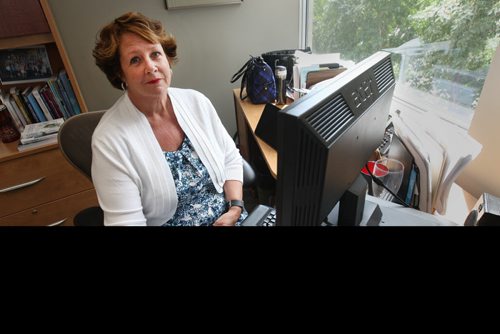 JOE BRYKSA / WINNIPEG FREE PRESSSandi Mowat- President  Manitoba Nurses Union  in her office at 275 Broadway.Aug 15, 2017 -( See Janes  story)