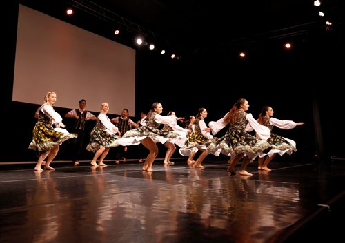 JUSTIN SAMANSKI-LANGILLE / WINNIPEG FREE PRESS
Dancers perform to traditional Israeli music in traditional clothing Tuesday at the Israeli Folklorama pavilion on the Asper Jewish Community Campus.
170815 - Tuesday, August 15, 2017.
