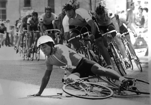 WAYNE GLOWACKI / WINNIPEG FREE PRESS

Sunday Special/This City. From Perrys photo collection.  Perry Scaletta goes down in the 1986 Cobblestone Classic in Winnipeg and still managed a third place finish. His La Scala restaurant is one of the longest-running Italian restaurants on the Corydon strip. David Sanderson story.  August 16 2017