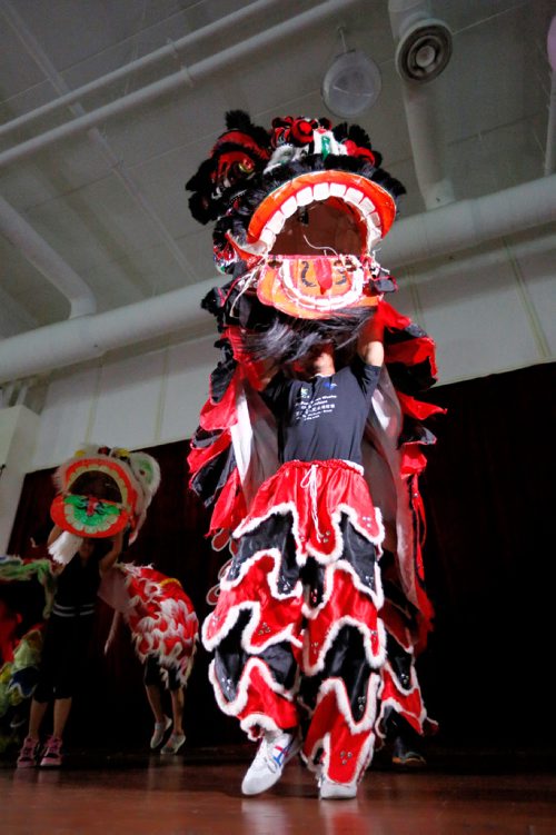 JUSTIN SAMANSKI-LANGILLE / WINNIPEG FREE PRESS
Artists perform a traditional Lion Dance Wednesday at the Indochina Chinese Folklorama Pavillion.
170816 - Wednesday, August 16, 2017.