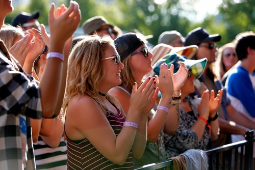 JUSTIN SAMANSKI-LANGILLE / WINNIPEG FREE PRESS
Crowds take in some sunshine and music Sunday on the final day of this years Interstellar Rodeo at The Forks.
170820 - Sunday, August 20, 2017.