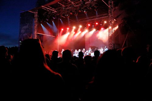 JUSTIN SAMANSKI-LANGILLE / WINNIPEG FREE PRESS
Crowds take in the final show of this year's Interstellar Rodeo, Broken Social Scene Sunday evening at The Forks.
170820 - Sunday, August 20, 2017.