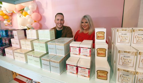 WAYNE GLOWACKI / WINNIPEG FREE PRESS
Finance. Tom Jansen and Amanda Buhse co-founders of the new Coal and Canary candle shop at 73 Princess Street with some of the selection of wooden wick candles they offer. Intern Keila story August 24 2017