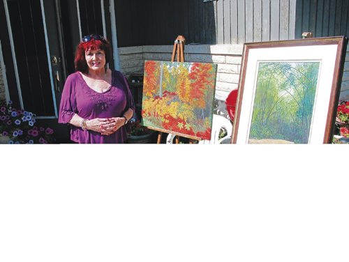 Canstar Community News Sept. 3, 2013 - Rosser painter Dolly Dennis will display her artwork during the South of the Lakes Art Tour in Sept. 21 and 22. (ANDREA GEARY/CANSTAR COMMUNITY NEWS)