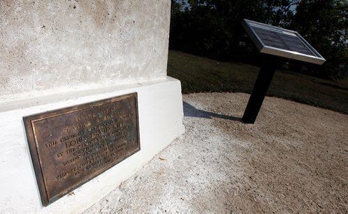 PHIL HOSSACK / WINNIPEG FREE PRESS  - Old and new plaques at a repositioned and rejuvinated statue commemorating Louis Riel near St Anne's Rd and Meadow wood ave. See Aldo Santin's story. - August 29, 2017