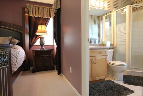 RUTH BONNEVILLE / WINNIPEG FREE PRESS 

Homes Feature, 1284 Scurfield Boulevard,  realtor Royce Finley.
Ensuite off master bedroom. 

 
 See homes feature - Todd

Sept  05, 2017
