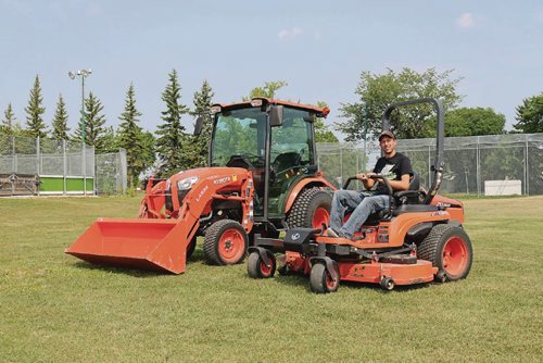 Canstar Community News Aug. 14, 2017 - David DeSousa manages and operates the tractors at Tyndall Park Community Centre. (Ligia Braidotti/Canstar Community News/The Times)